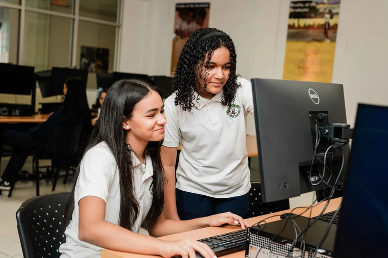 Technology and Learning: The Balance Children Need